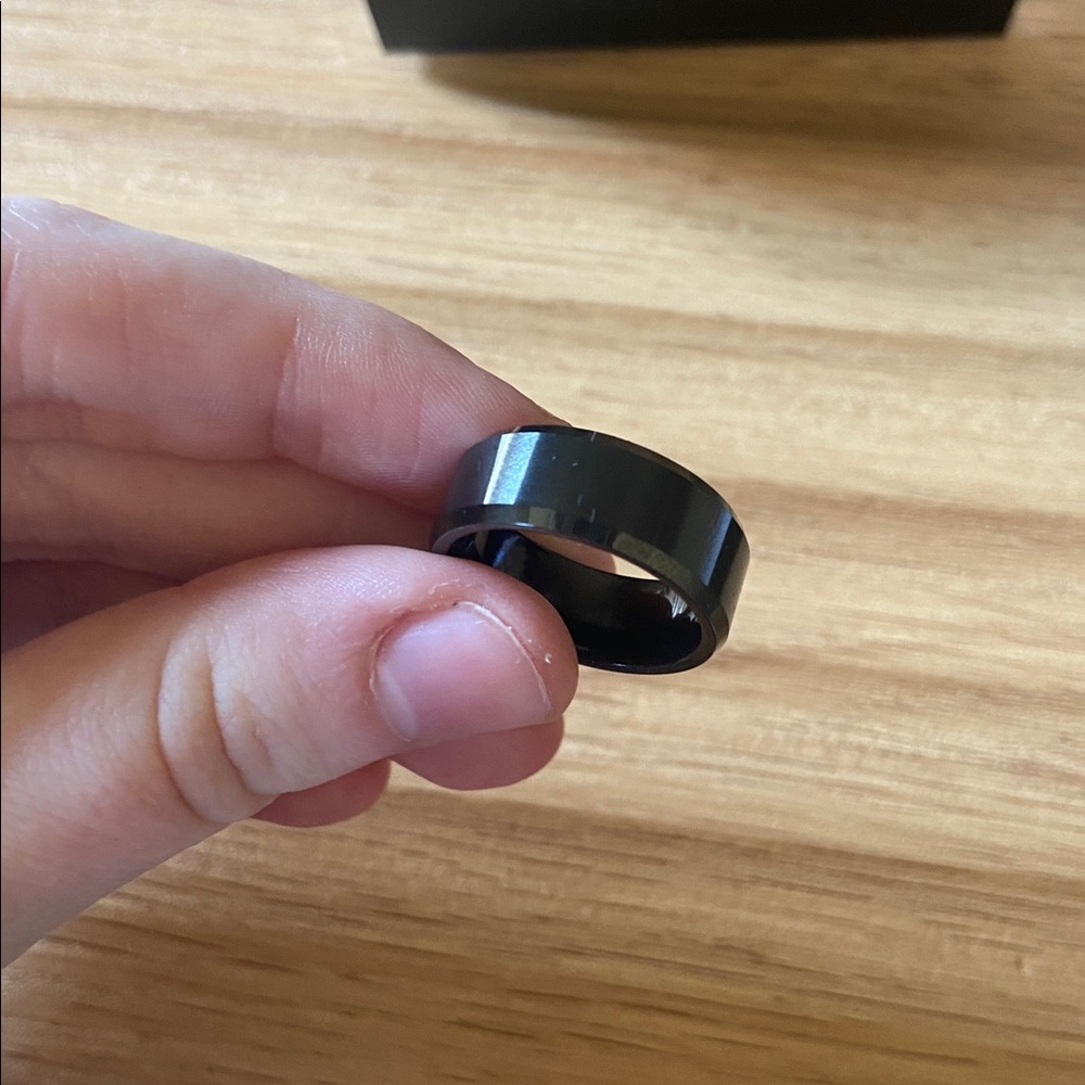 NIB Mens Ring 8.5-9 - Picture 3 of 3